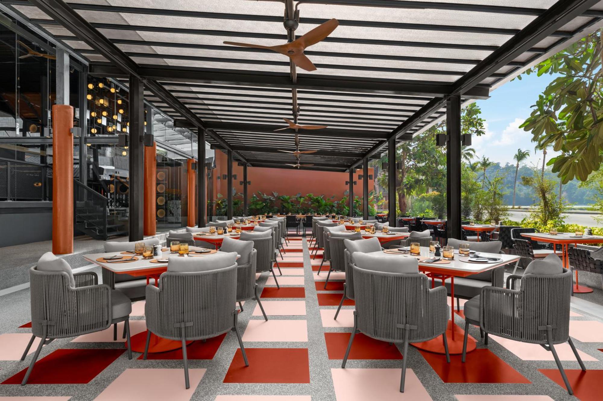Курортный комплекс Courtyard By Marriott Phuket,