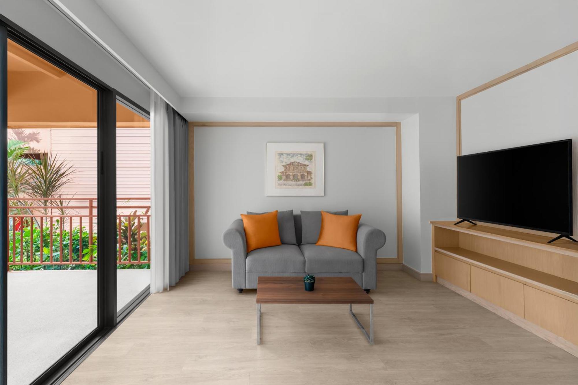 Курортный комплекс Courtyard By Marriott Phuket, Patong