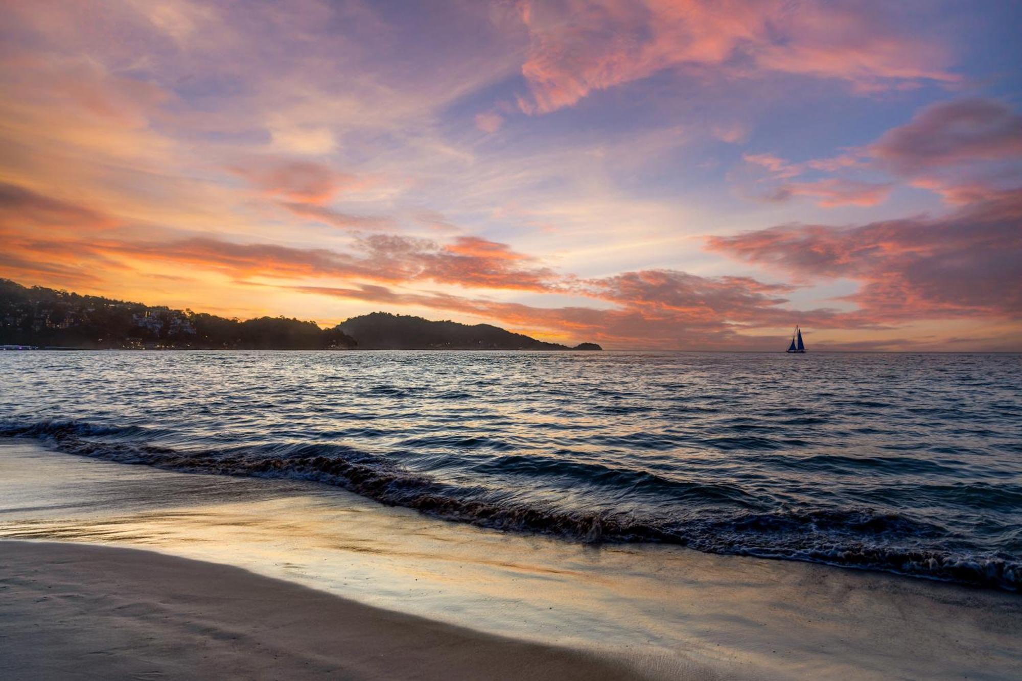 Courtyard By Marriott Phuket, Beach 4* Patong