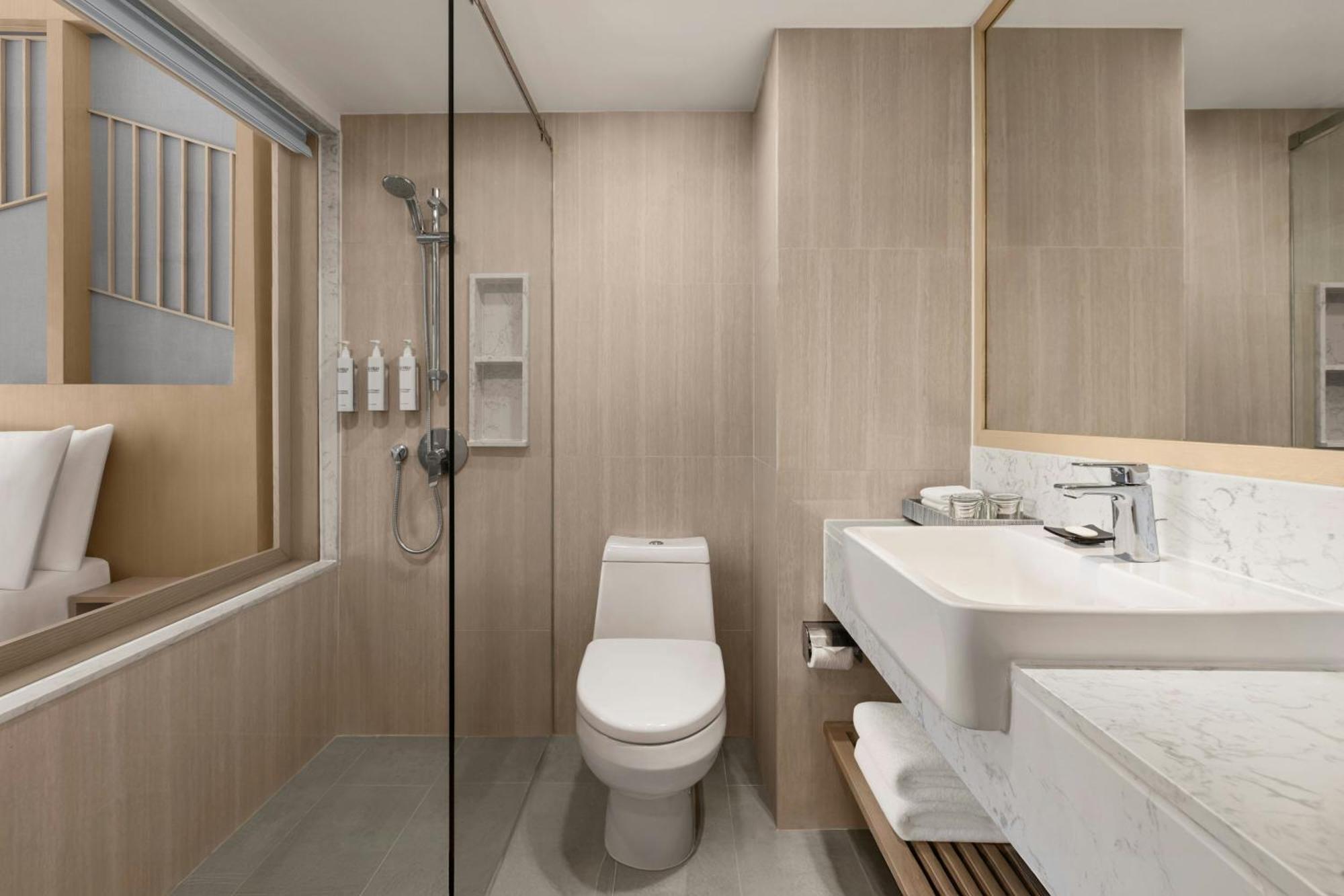 Courtyard By Marriott Phuket, Patong
